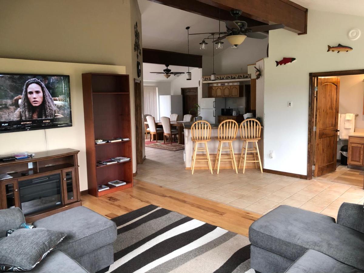 Alaska Home Rental ソルドトナ エクステリア 写真